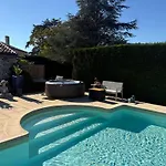 Maison De Lolivier- 펜션