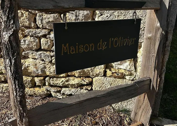 Maison De Lolivier- *